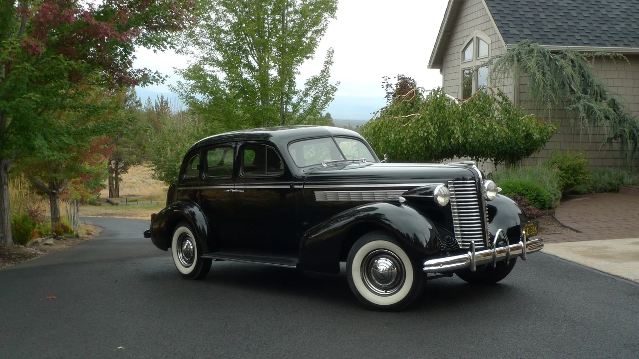 1938 Buick Century - Image 10 of 31