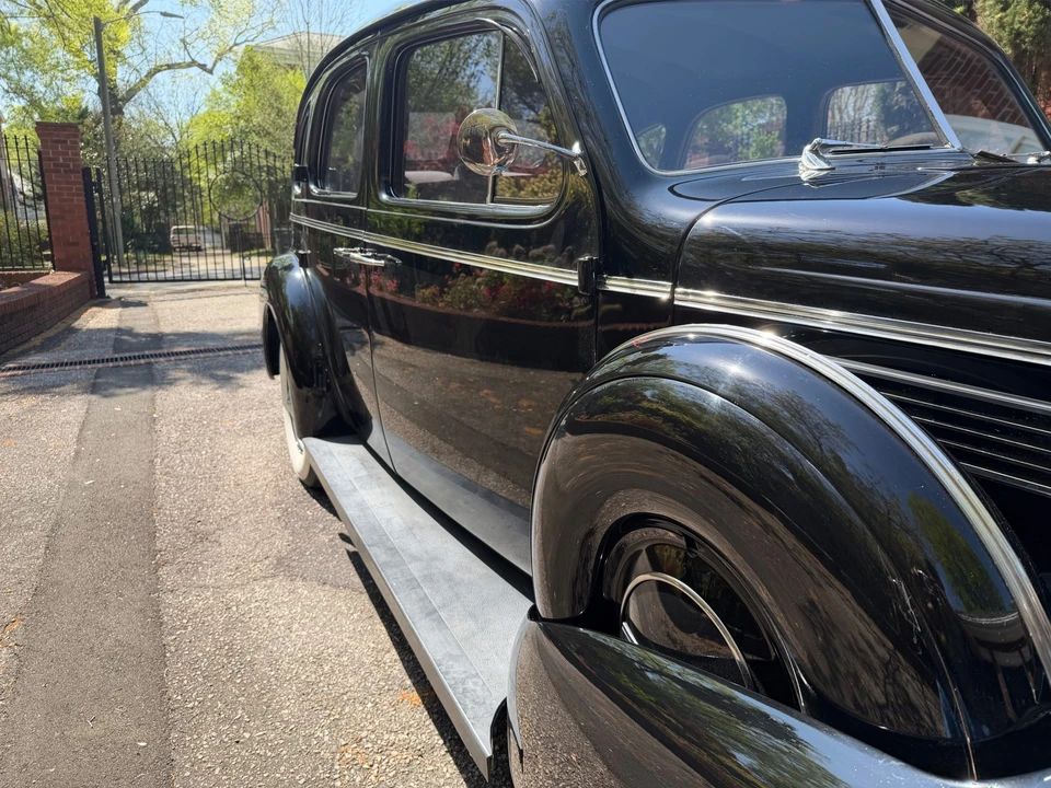 1938 Buick Roadmaster - Image 19 of 31