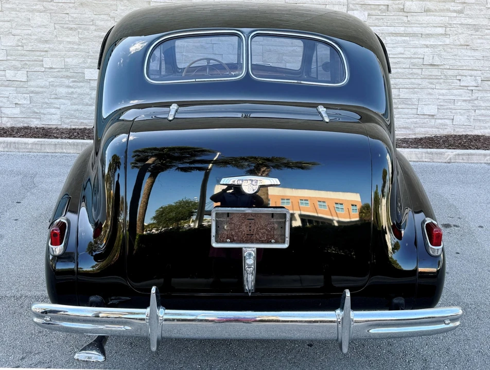 1938 Buick Roadmaster - Image 11 of 31