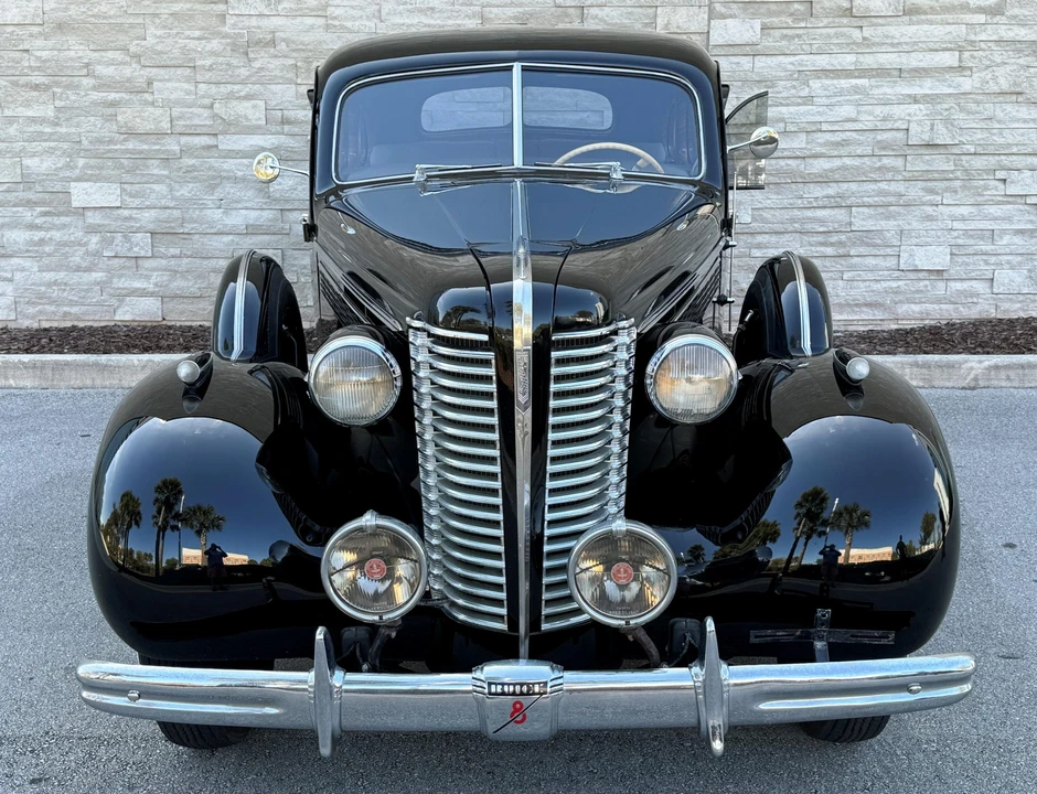 1938 Buick Roadmaster - Image 18 of 31