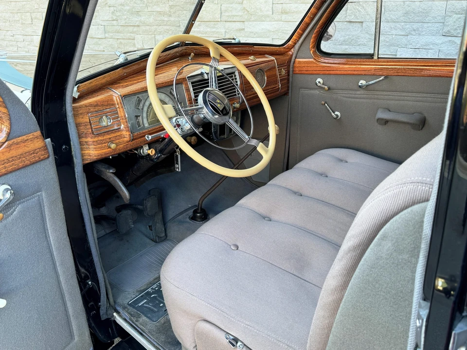 1938 Buick Roadmaster - Image 21 of 31