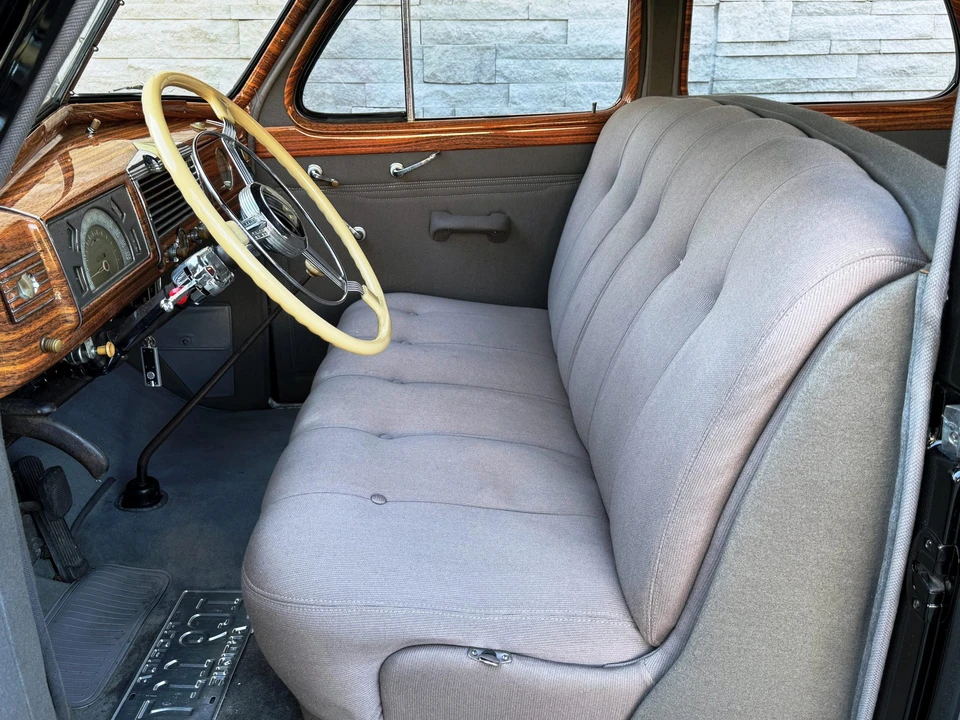 1938 Buick Roadmaster - Image 26 of 31