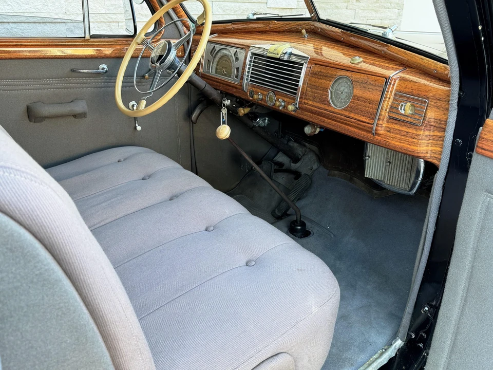 1938 Buick Roadmaster - Image 27 of 31