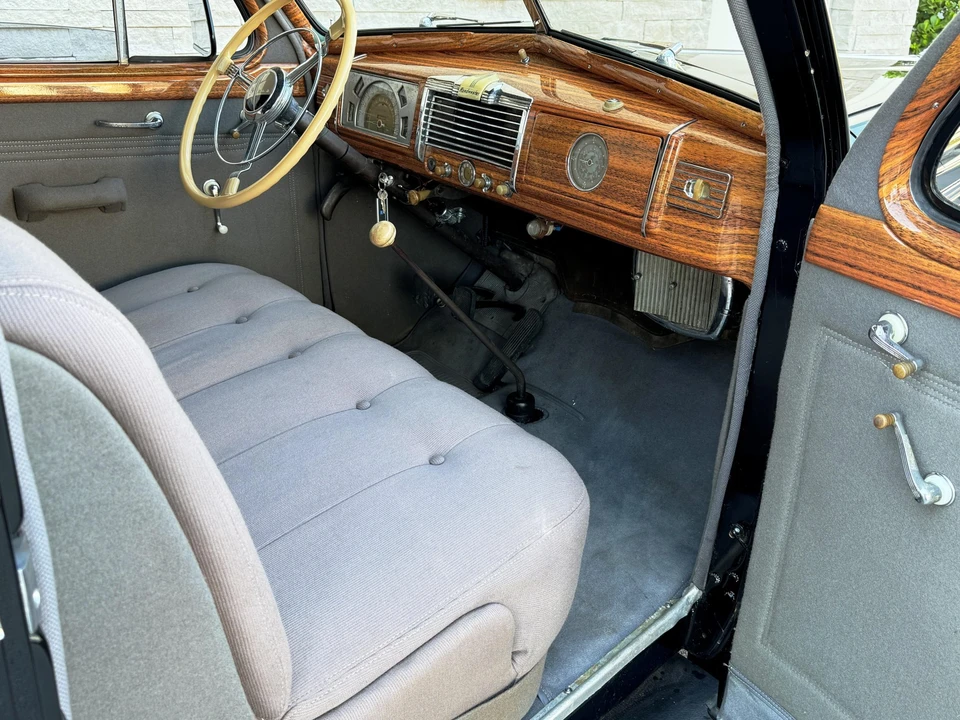 1938 Buick Roadmaster - Image 28 of 31
