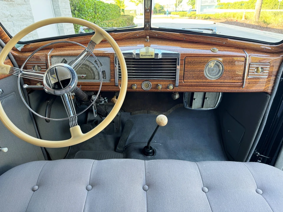 1938 Buick Roadmaster - Image 22 of 31