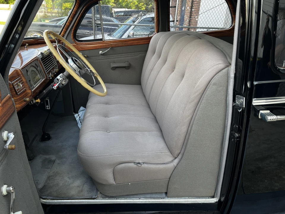 1938 Buick Roadmaster - Image 25 of 31