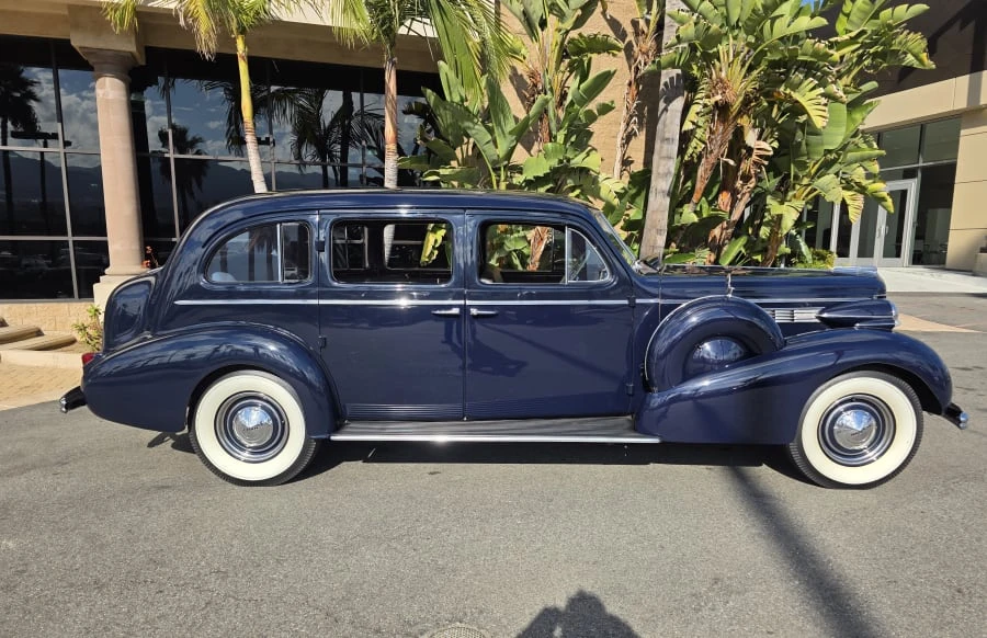 1938 Buick - Image 2 of 20