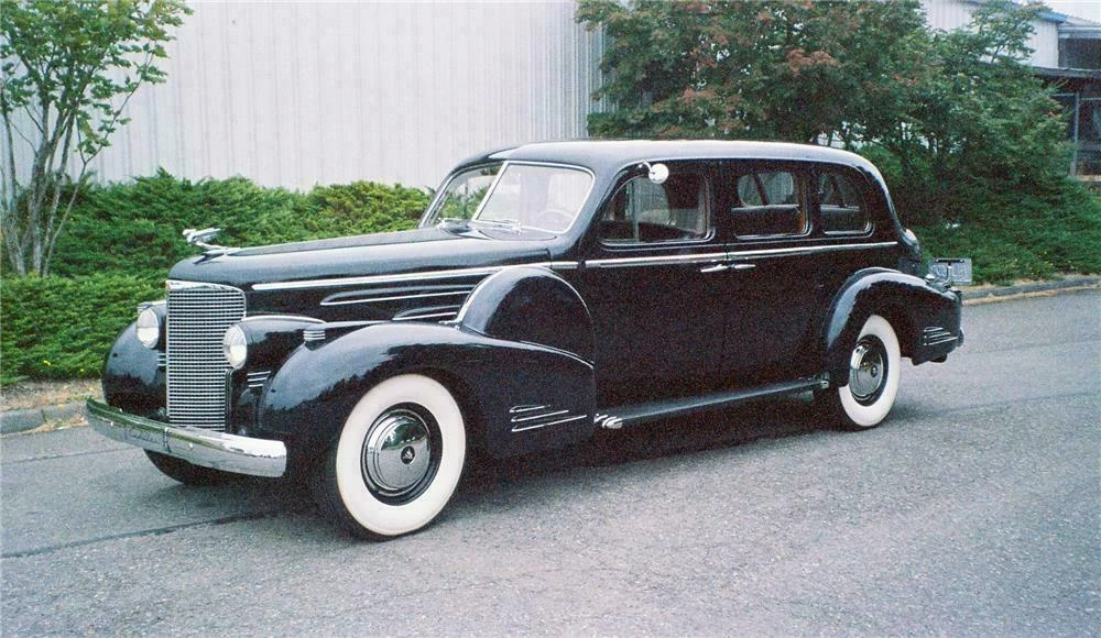 1938 Cadillac Series 70 & 75 - Image 2 of 5