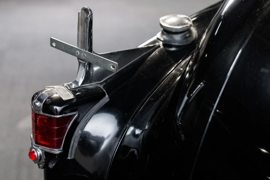 1938 Cadillac Sixty Special - Image 17 of 21