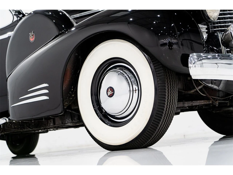 1938 Cadillac Series 60 - Image 6 of 31