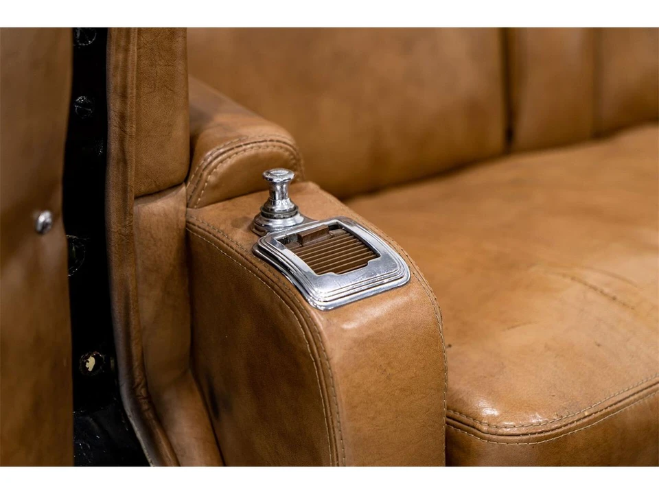 1938 Cadillac Series 60 - Image 9 of 31