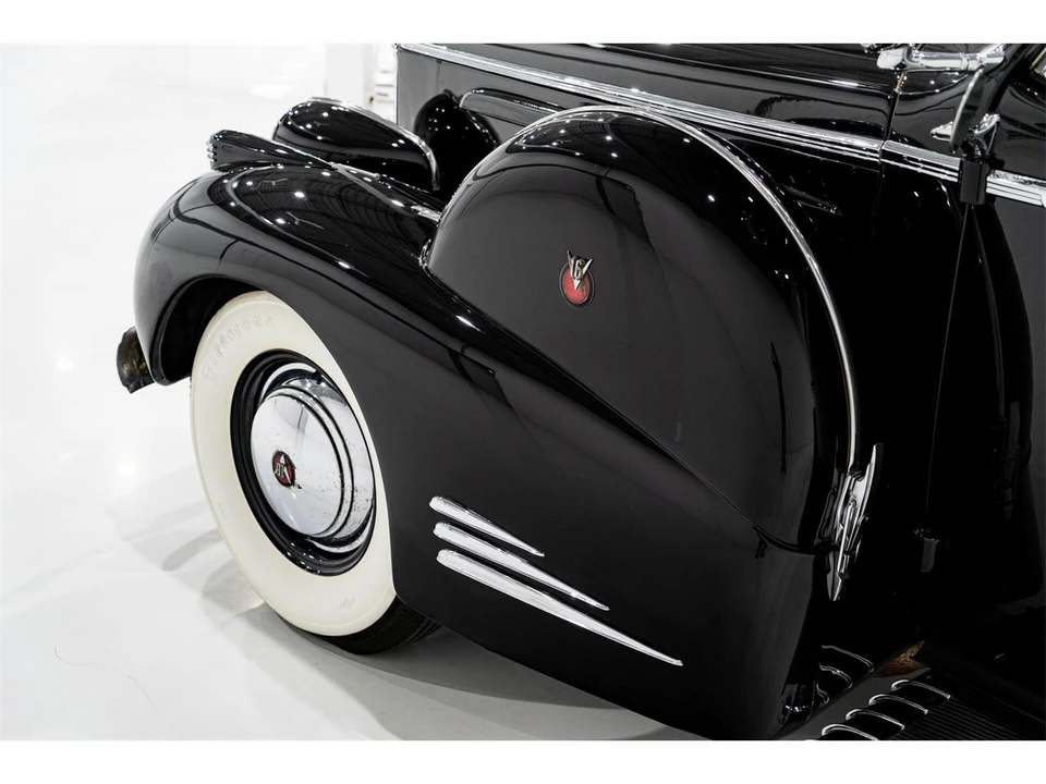 1938 Cadillac Series 60 - Image 4 of 31