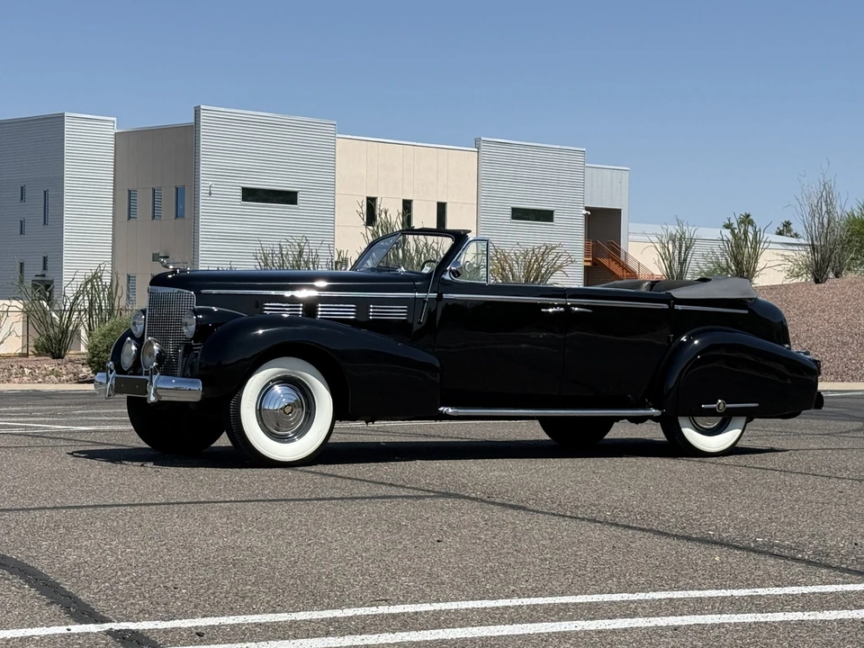 1938 Cadillac Series 70 & 75 - Image 3 of 31