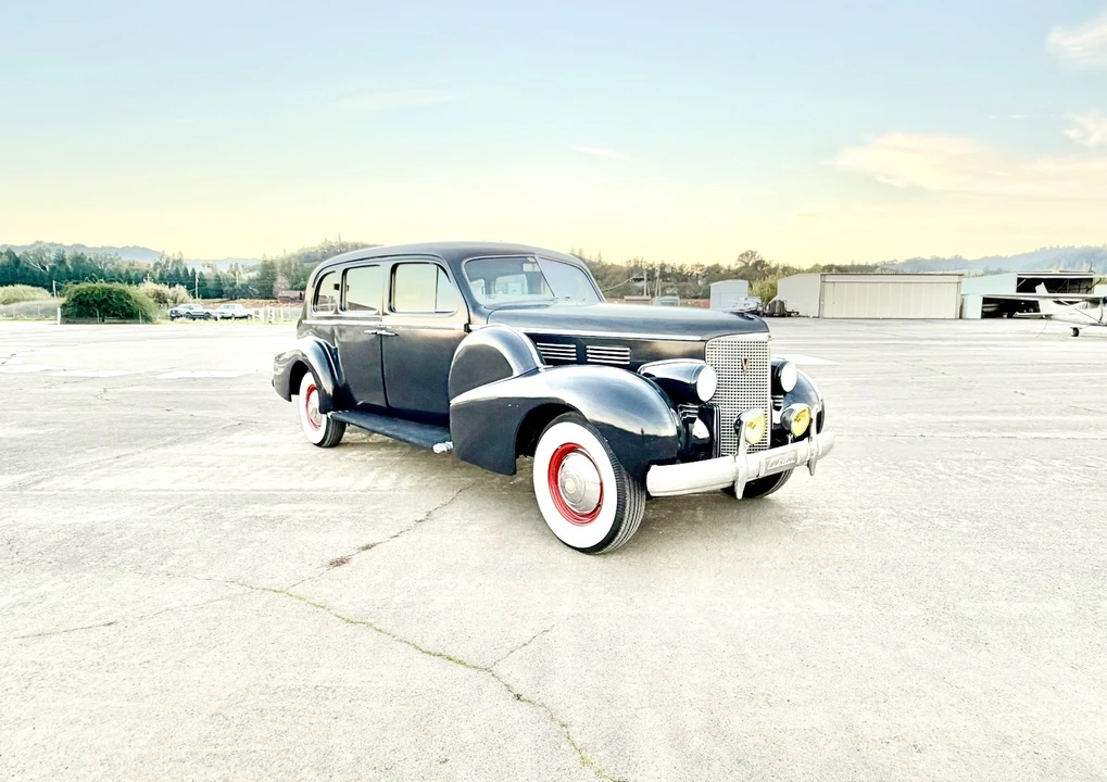 1938 Cadillac Series 70 & 75 - Image 8 of 21