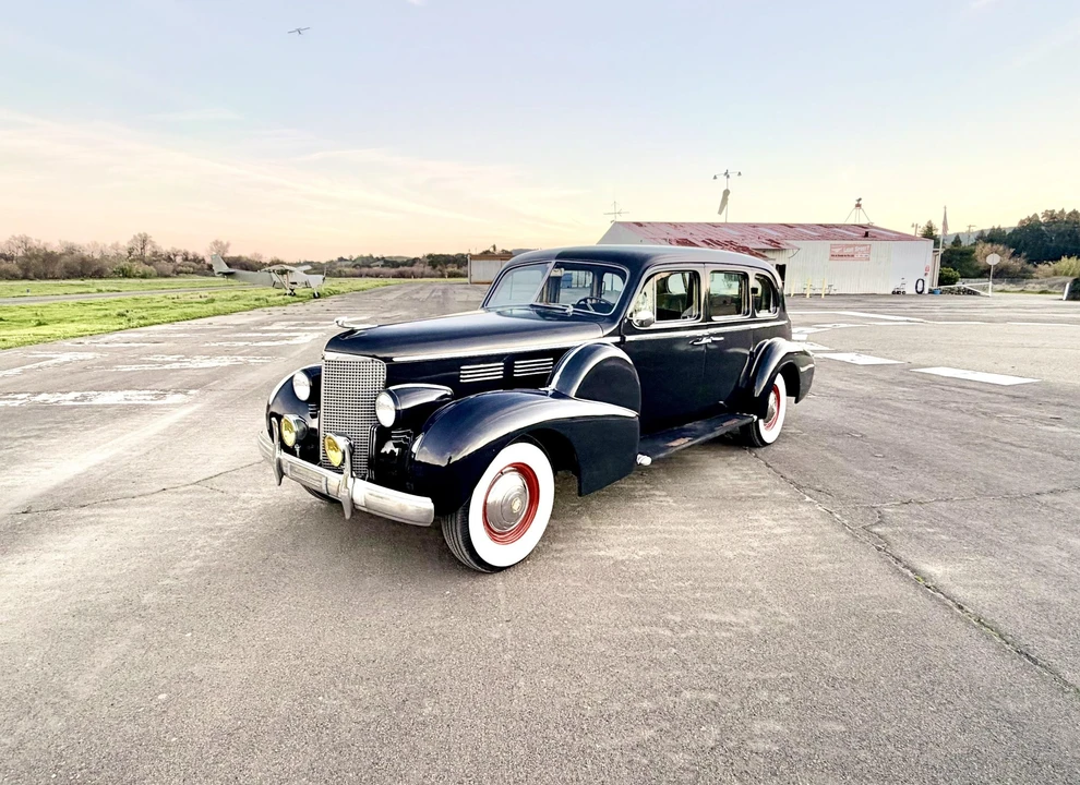 1938 Cadillac Series 70 & 75 - Image 6 of 31