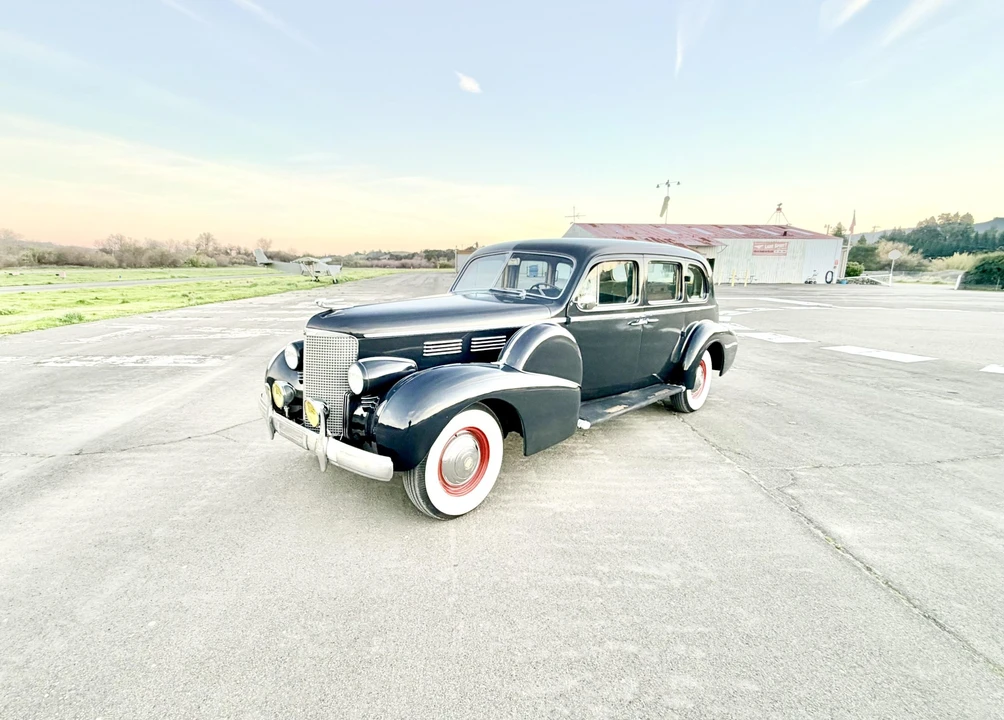 1938 Cadillac Series 70 & 75 - Image 5 of 31