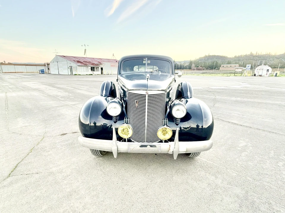 1938 Cadillac Series 70 & 75 - Image 10 of 31
