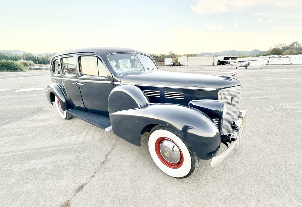1938 Cadillac Series 70 & 75 - Image 24 of 31