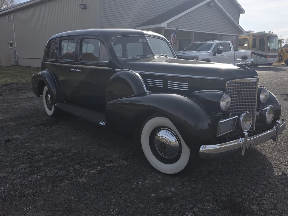 1938 Cadillac Series 70 & 75 - Image 4 of 31