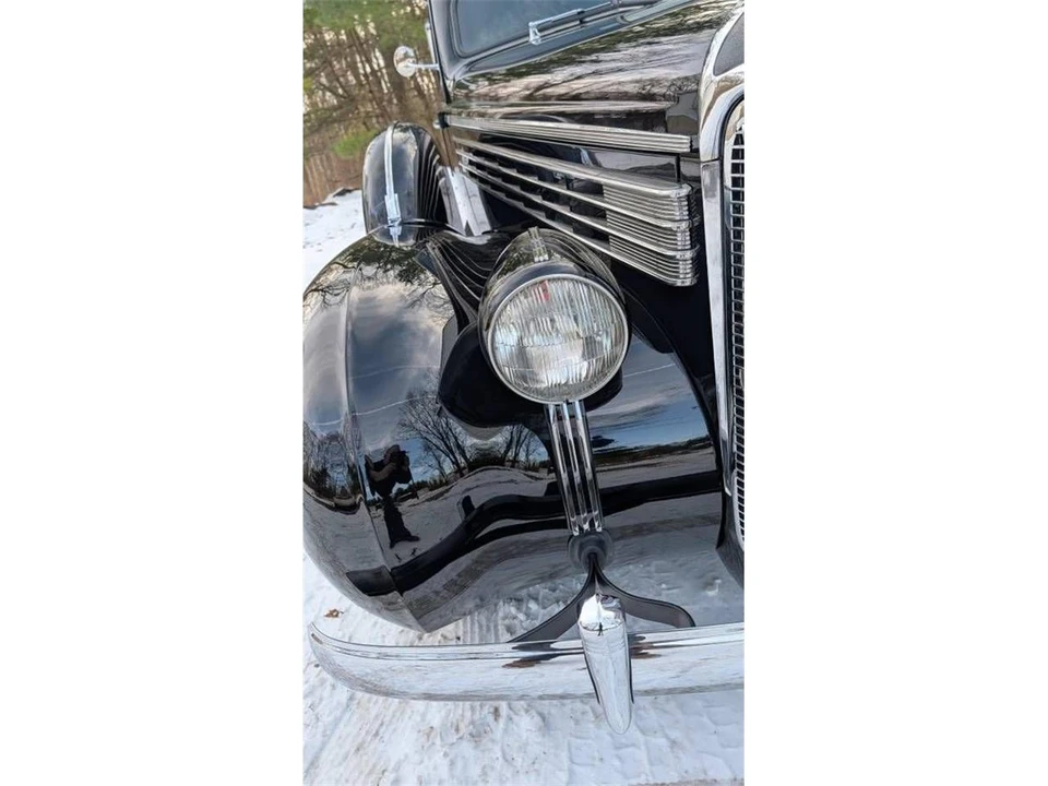 1938 Cadillac - Image 6 of 23