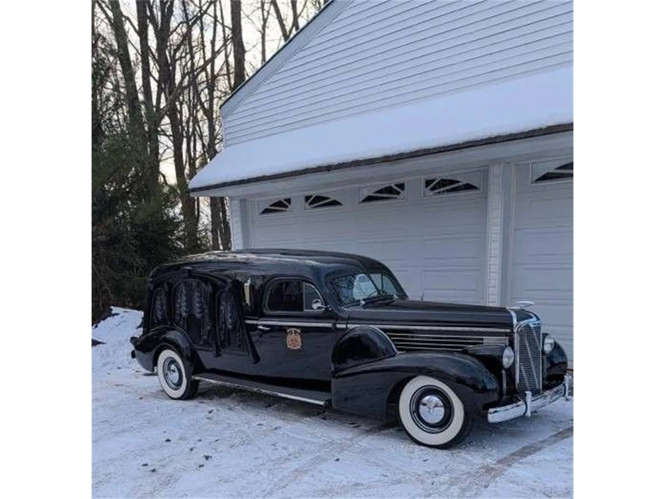 1938 Cadillac - Image 2 of 23