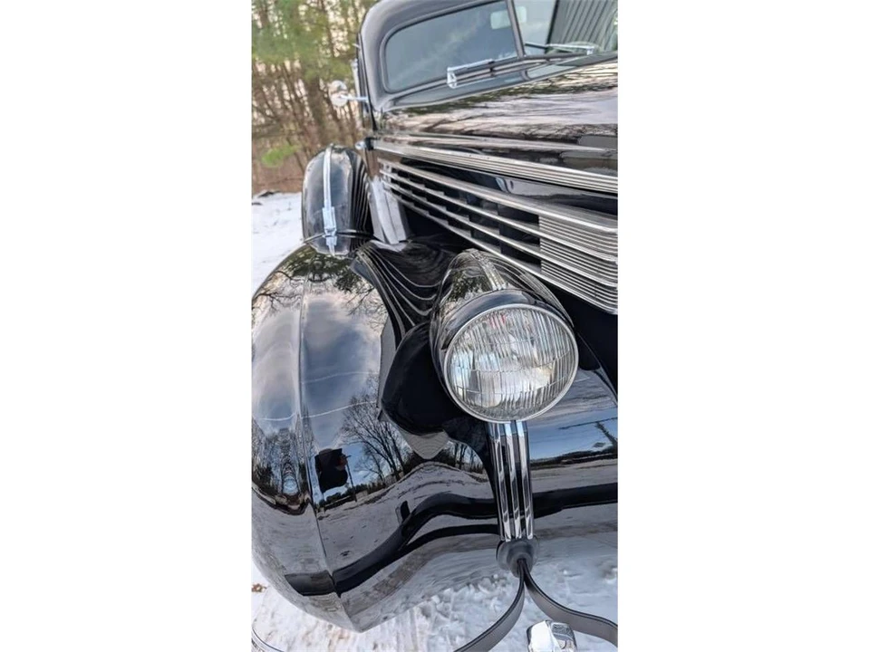 1938 Cadillac - Image 7 of 23