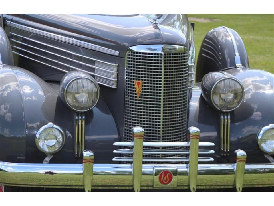 1938 Cadillac Series 65 - Image 5 of 6