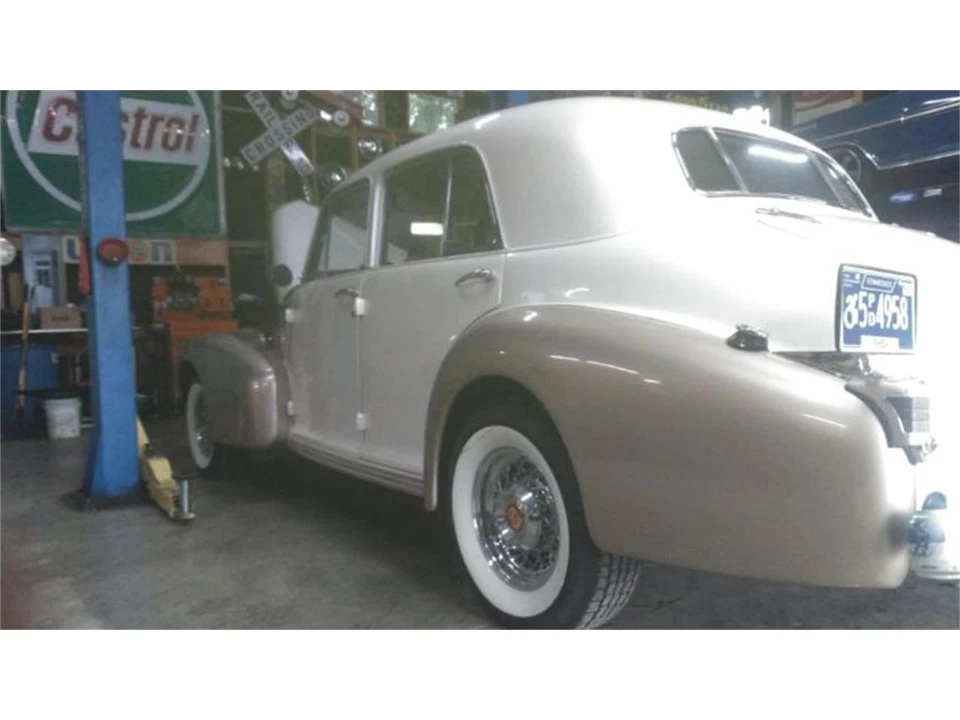 1938 Cadillac Series 60 - Image 18 of 19