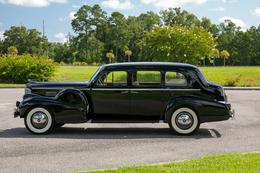 1938 Cadillac Series 70 & 75 - Image 10 of 31