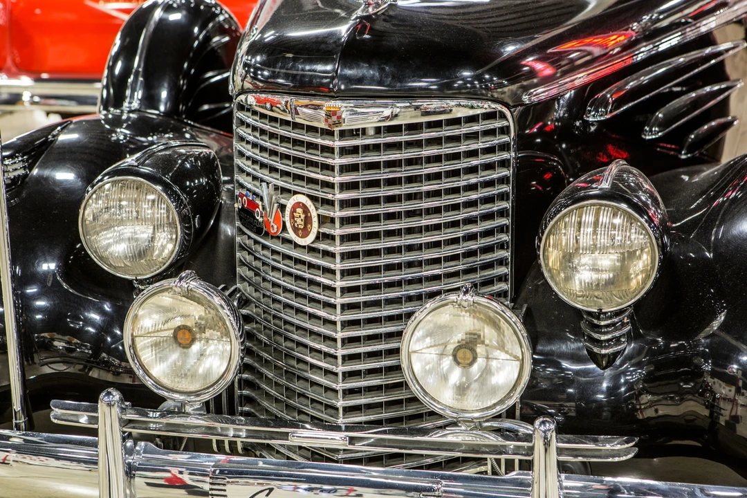 1938 Cadillac Series 70 & 75 - Image 10 of 16