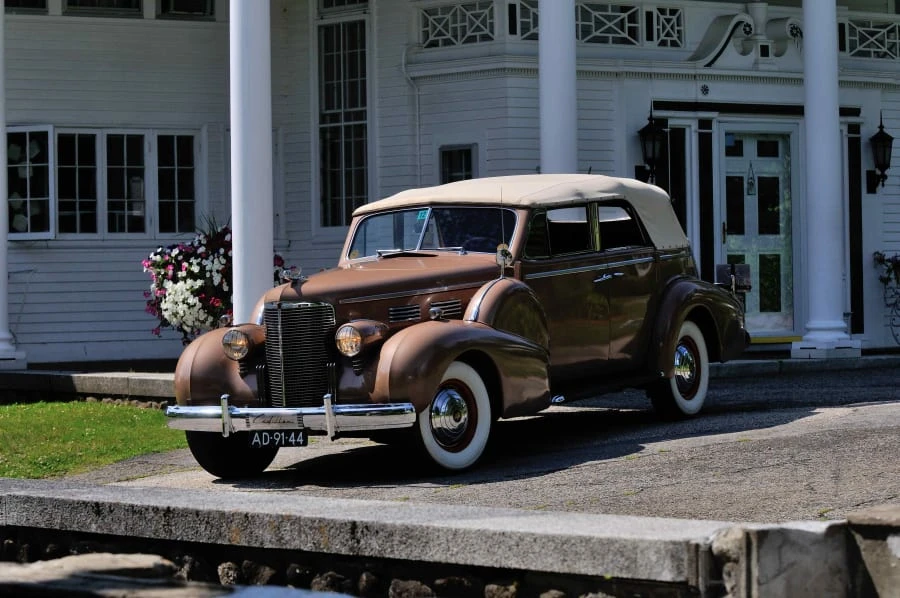 1938 Cadillac Series 65 - Image 10 of 12