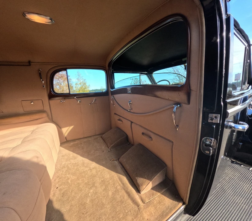 1938 Cadillac - Image 20 of 21