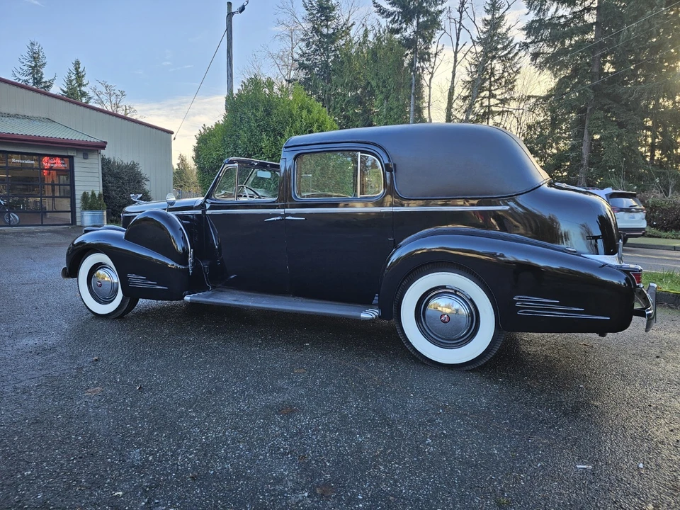 1938 Cadillac - Image 4 of 21