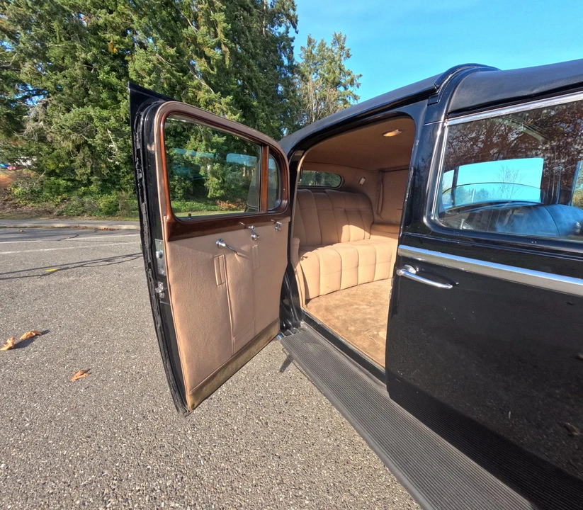 1938 Cadillac - Image 17 of 21