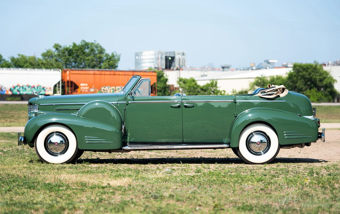 1938 Cadillac Series 70 & 75 - Image 7 of 12