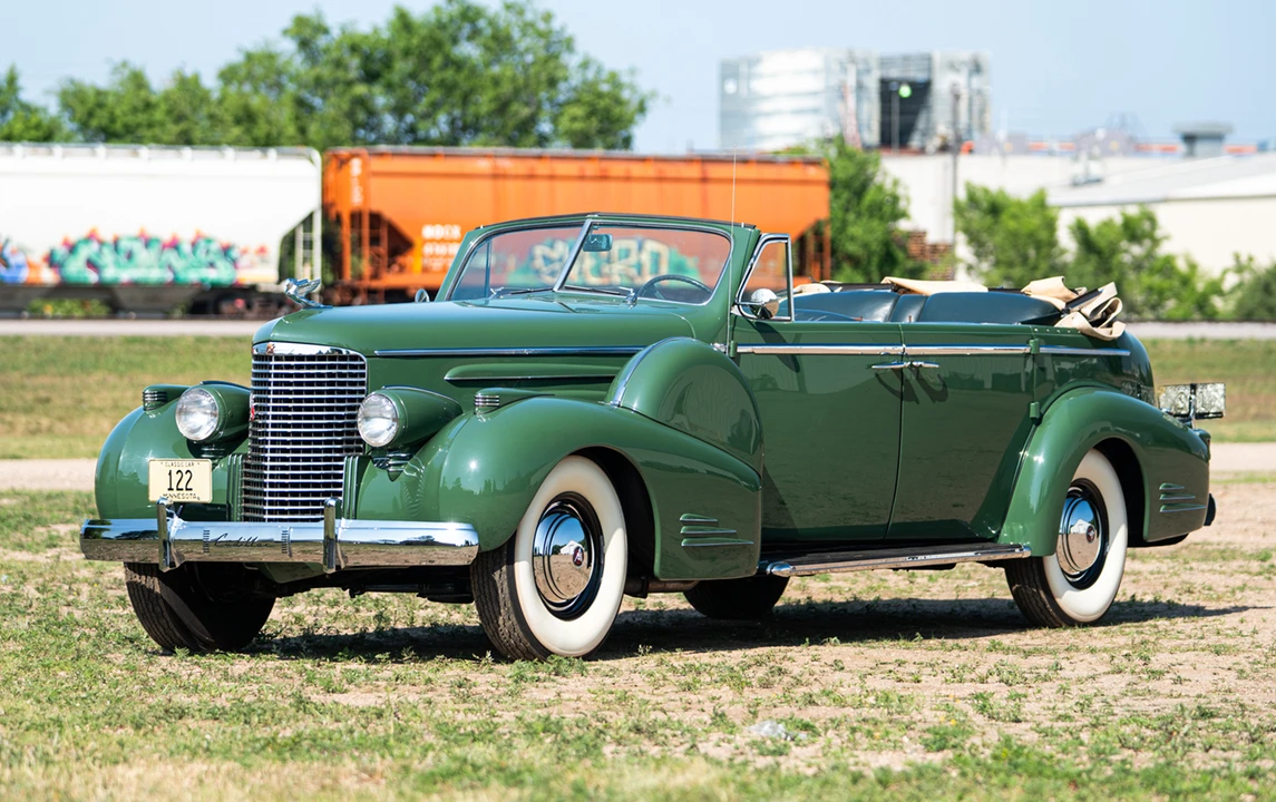 1938 Cadillac Series 70 & 75 - Image 9 of 12