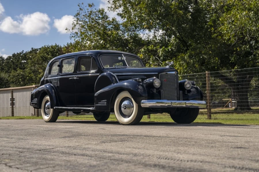 1938 Cadillac Series 70 & 75 - Image 6 of 30