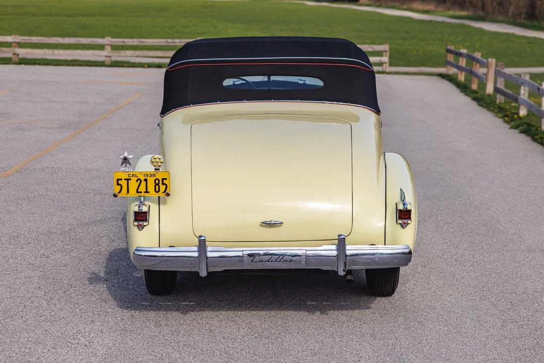 1938 Cadillac Series 70 & 75 - Image 23 of 31