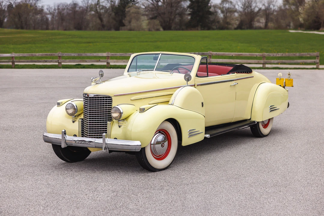 1938 Cadillac Series 70 & 75 - Image 5 of 31
