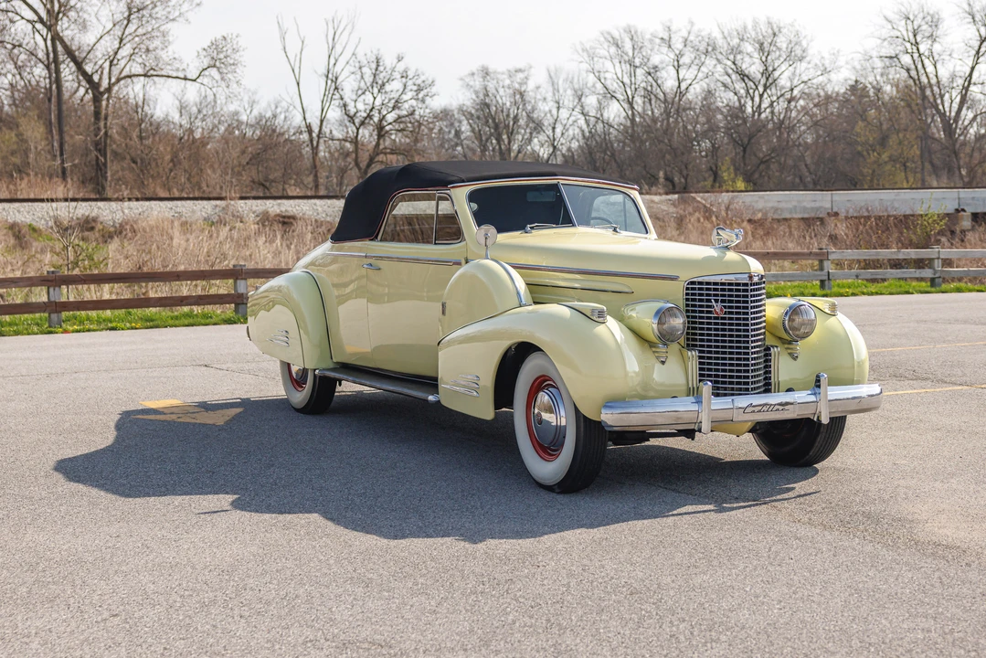 1938 Cadillac Series 70 & 75 - Image 17 of 31