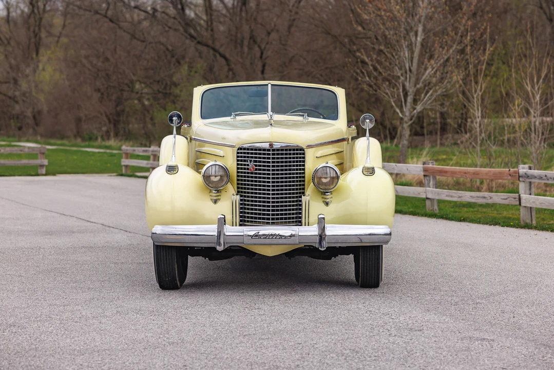 1938 Cadillac Series 70 & 75 - Image 9 of 31