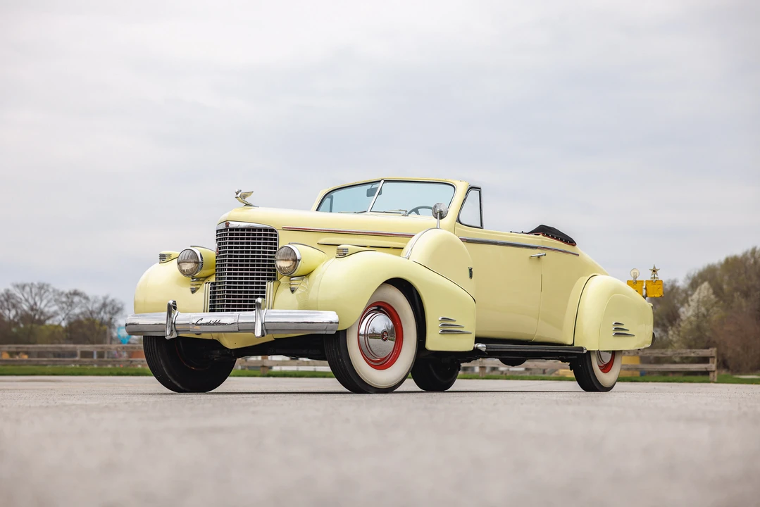 1938 Cadillac Series 70 & 75 - Image 3 of 31