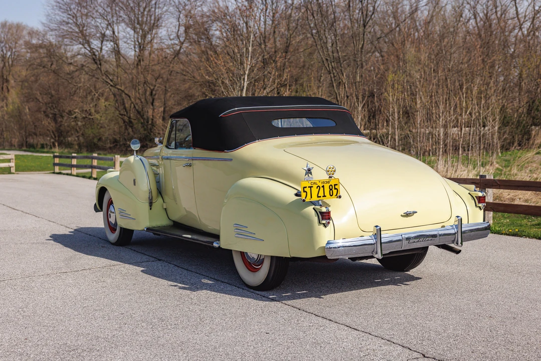 1938 Cadillac Series 70 & 75 - Image 25 of 31