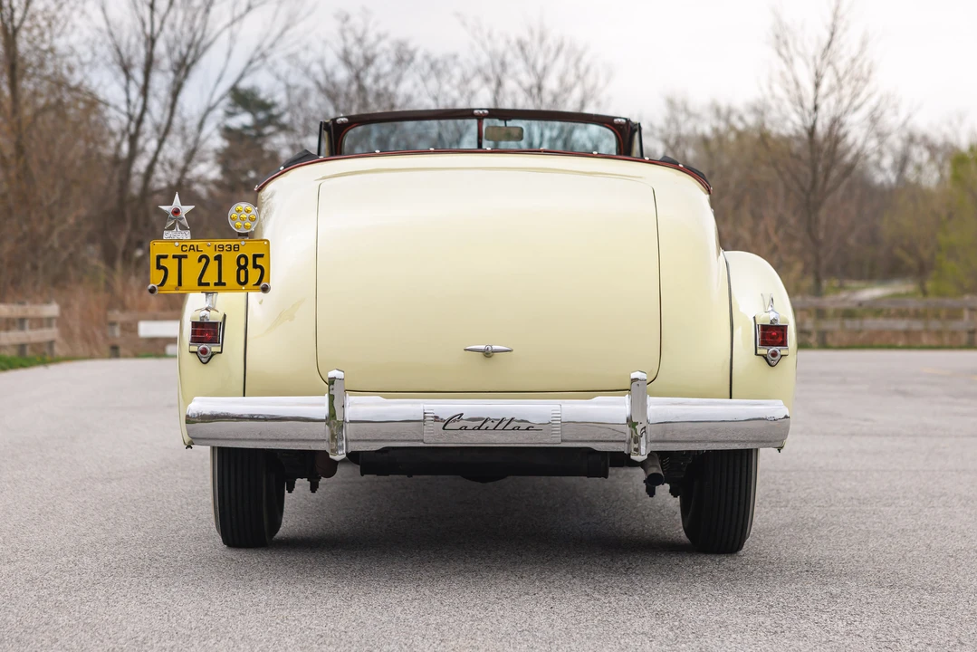 1938 Cadillac Series 70 & 75 - Image 14 of 31