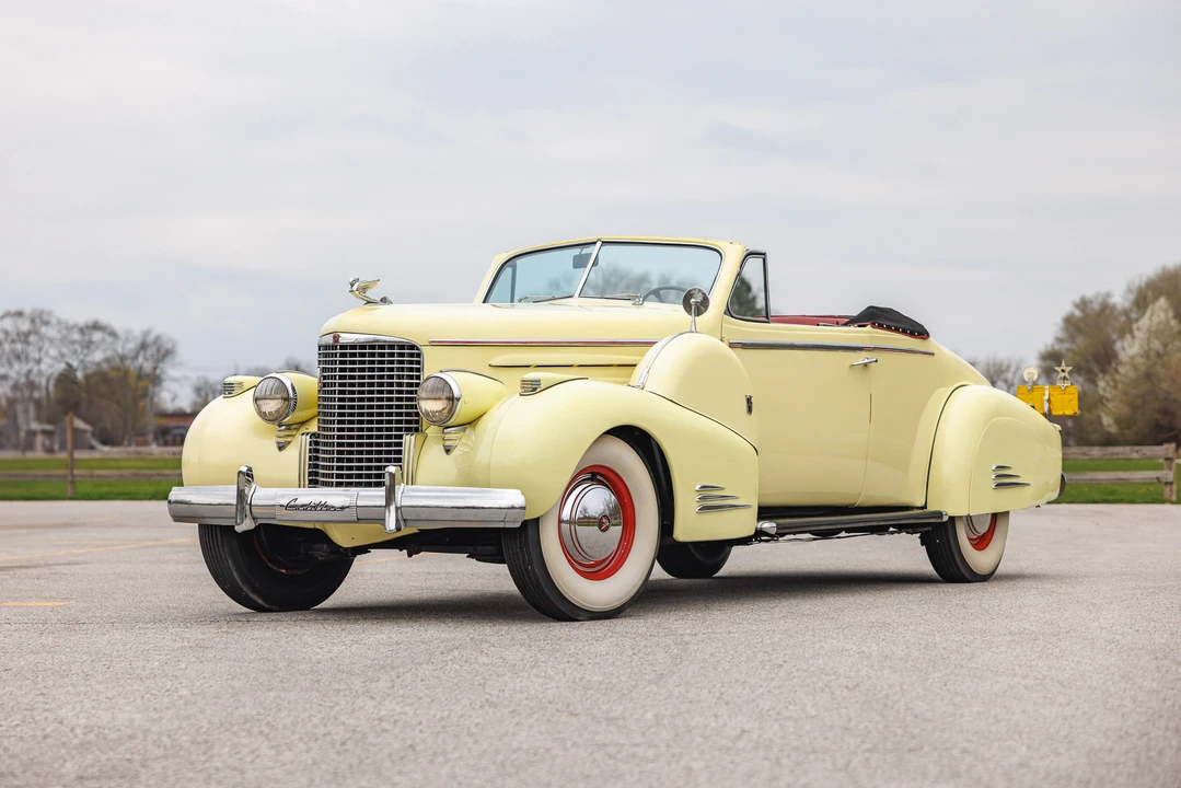 1938 Cadillac Series 70 & 75 - Image 2 of 31