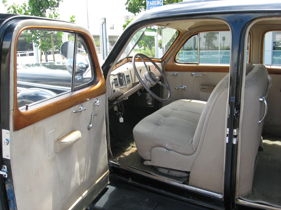 1938 Cadillac Series 70 & 75 - Image 2 of 3