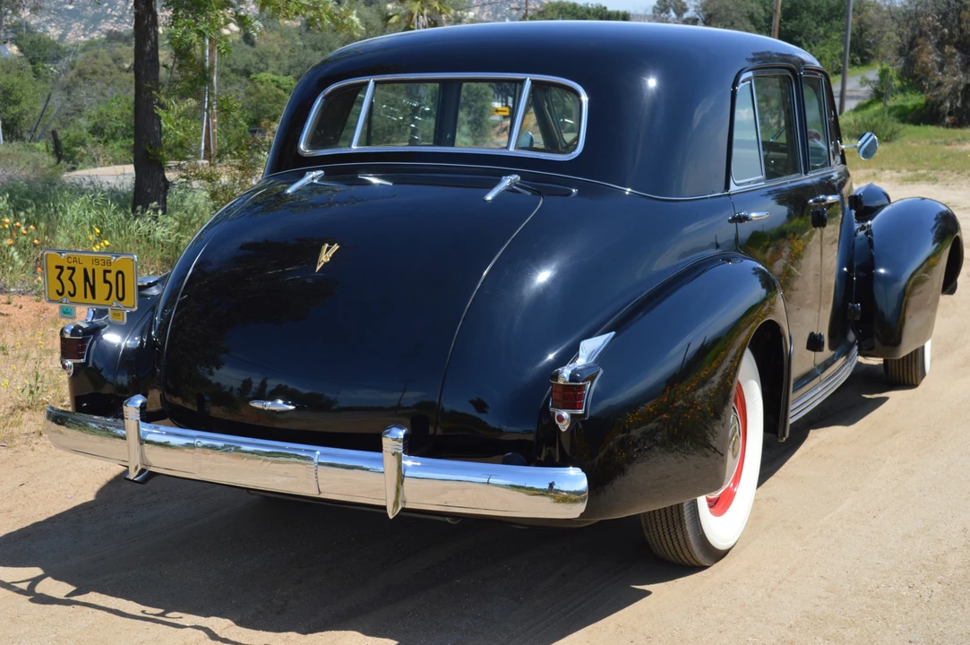 1938 Cadillac Sixty Special - Image 7 of 31