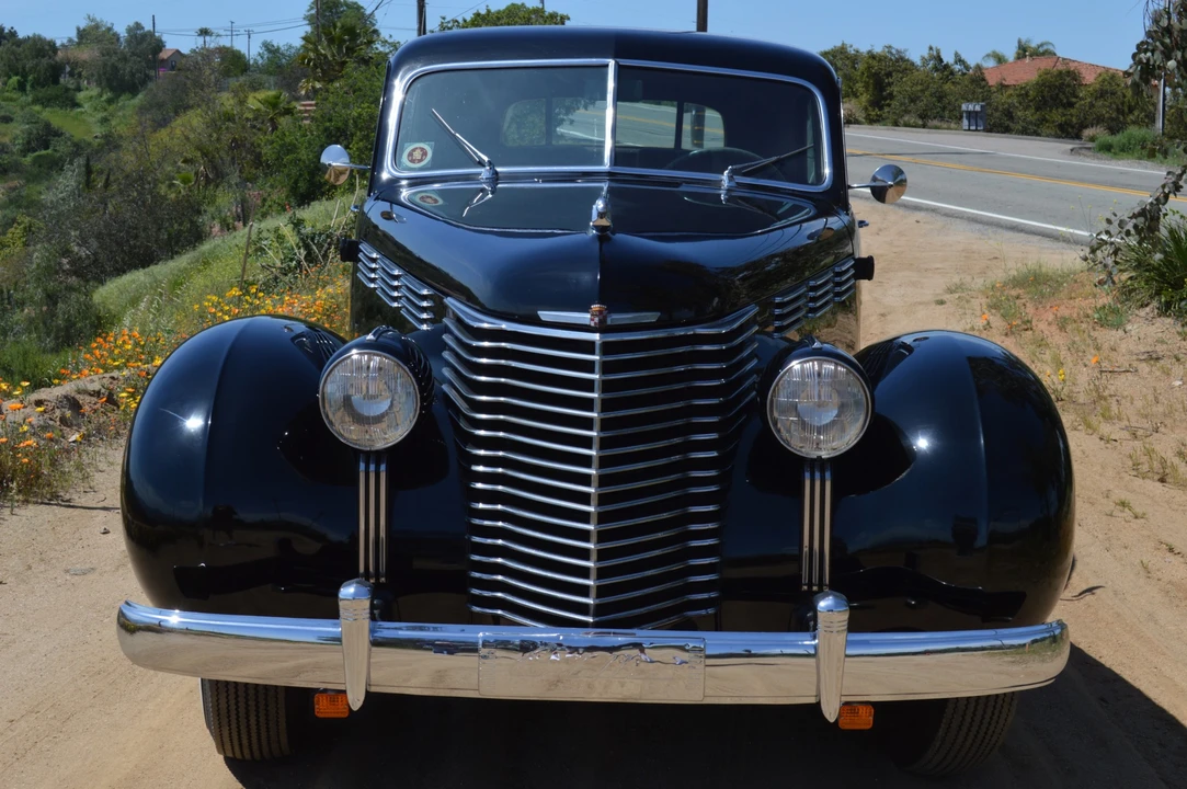 1938 Cadillac Sixty Special - Image 3 of 31