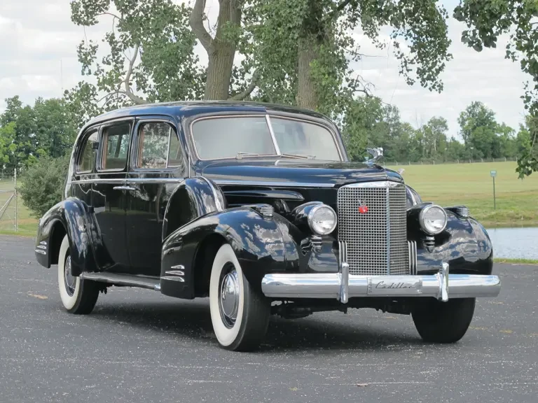 1938 Cadillac Series 70 & 75 - Image 2 of 2