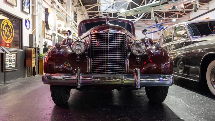 1938 Cadillac - Image 16 of 31